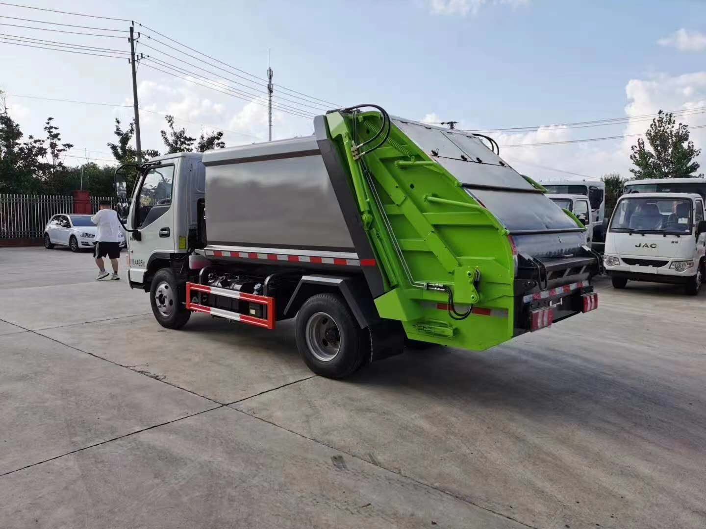國(guó)六江淮藍(lán)牌3噸壓縮垃圾車